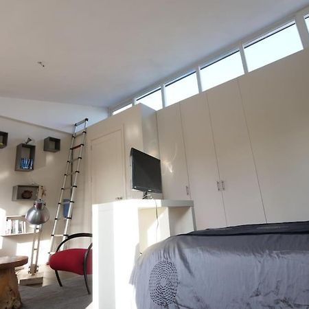 Modern Genieten In Oud Binnenstadspand آميسفورت المظهر الخارجي الصورة