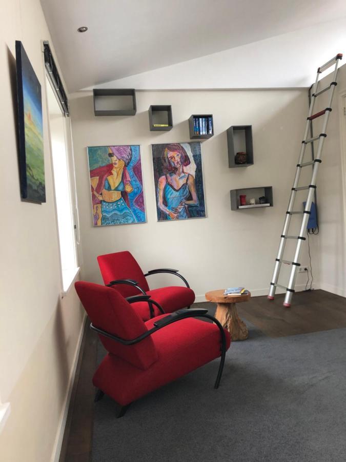 Modern Genieten In Oud Binnenstadspand آميسفورت المظهر الخارجي الصورة