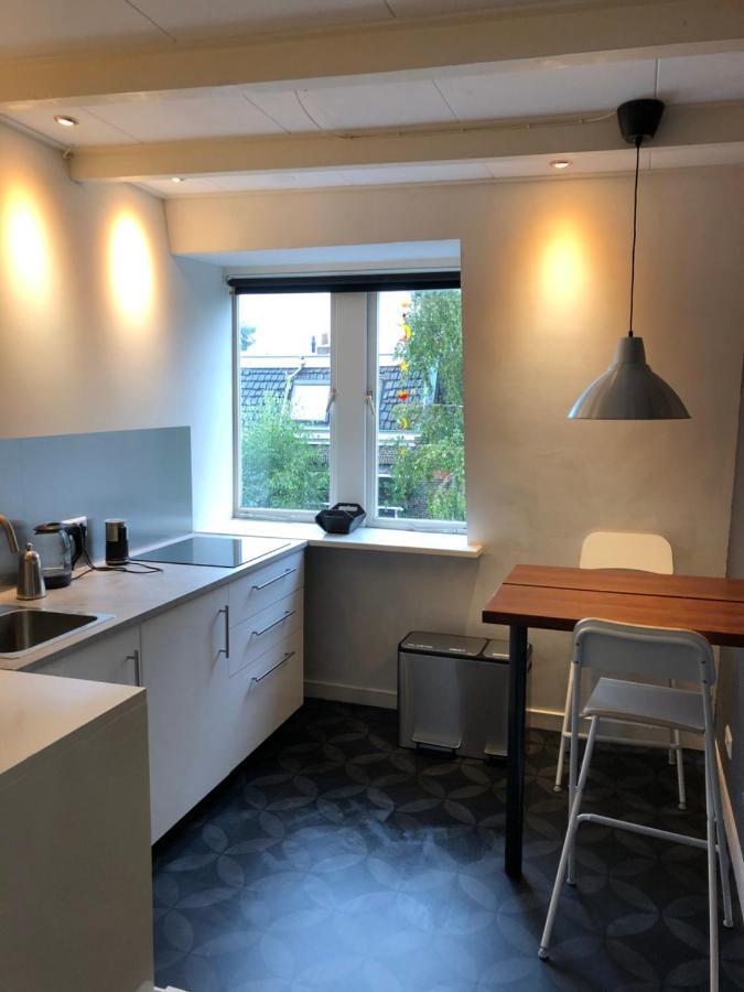 Modern Genieten In Oud Binnenstadspand آميسفورت المظهر الخارجي الصورة